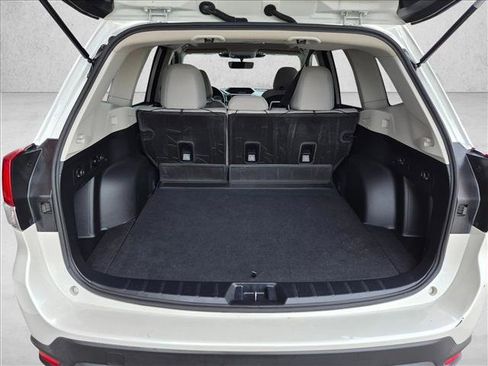 Used 2024 Subaru Forester Premium AWD/4WD image 6