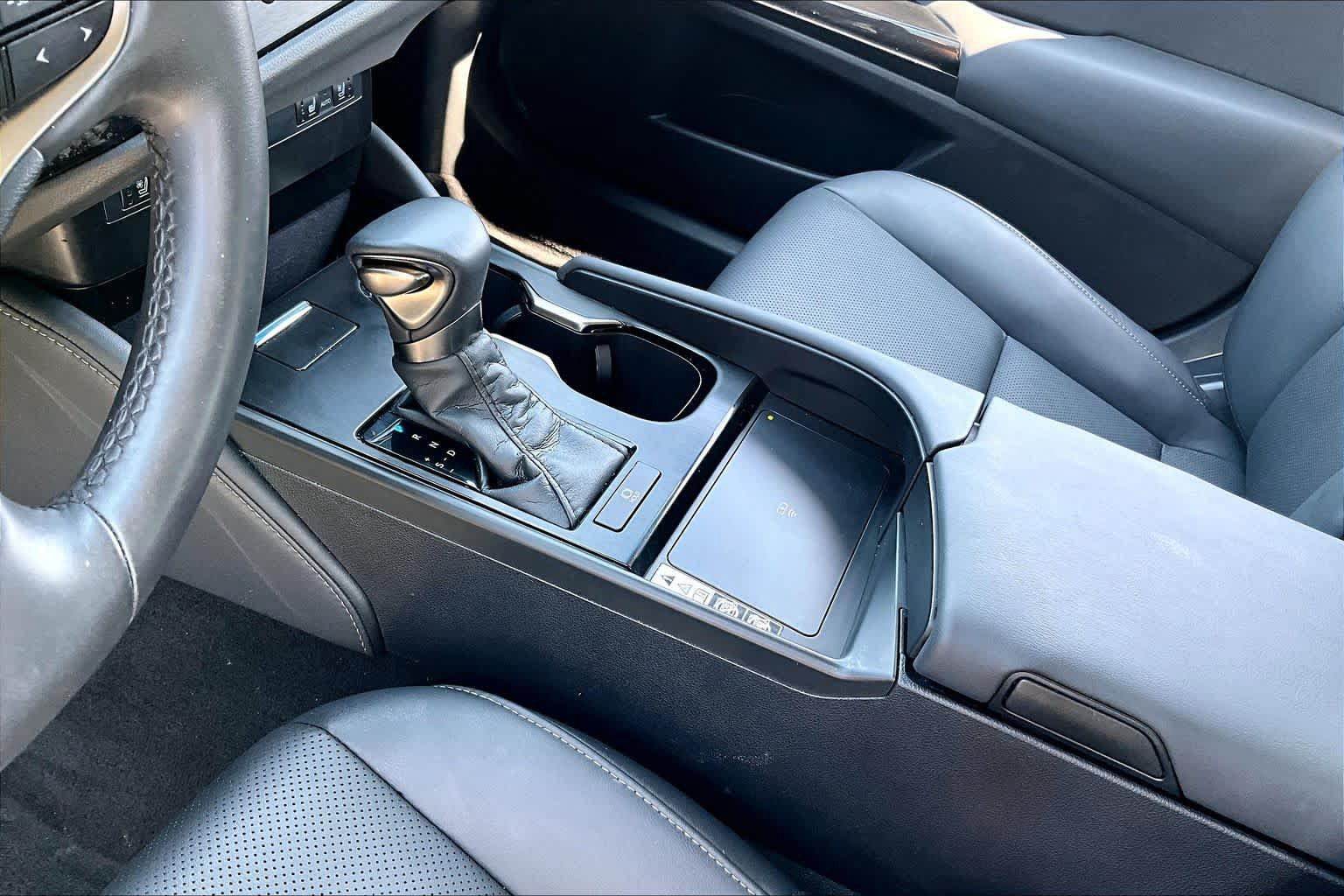 Used 2023 Lexus ES 350 w/ Premium Package FWD image 14