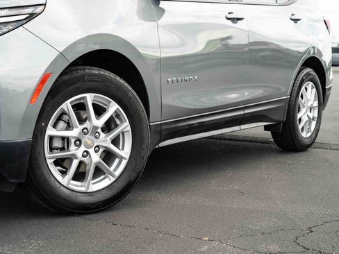 Used 2024 Chevrolet Equinox LS w/ Driver Confidence II Package FWD image 6