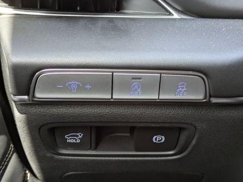 Used 2021 Genesis G70 2.0T w/ Prestige Package image 15