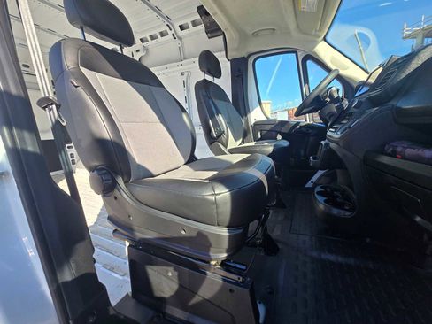 Used 2023 RAM ProMaster 2500 image 11