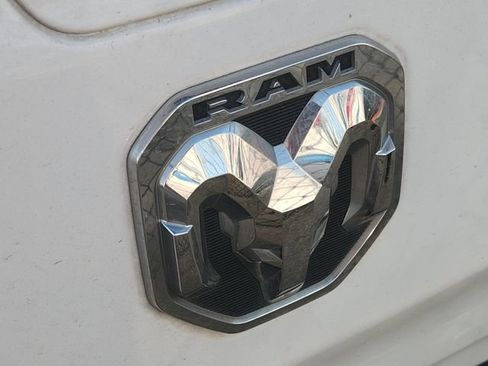 Used 2019 RAM 1500 Big Horn RWD image 8