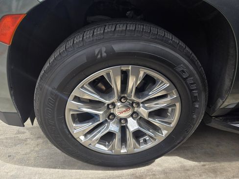 Used 2023 GMC Yukon Denali RWD image 5