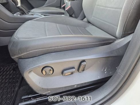 Used 2023 Volkswagen Taos SE FWD image 19