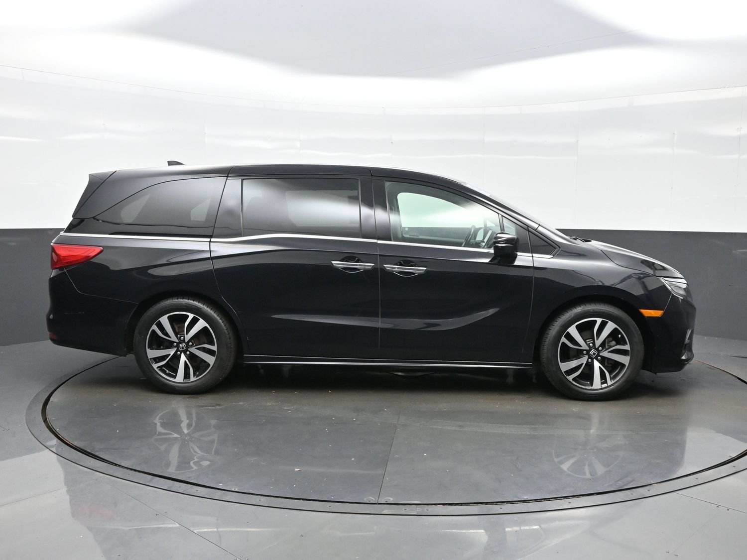 Used 2019 Honda Odyssey Elite image 10