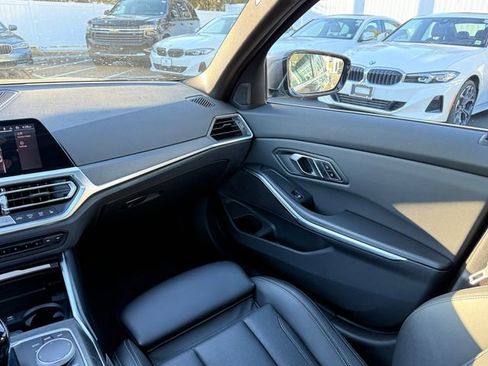 Used 2022 BMW 330i xDrive 330i xDrive w/ Premium Package image 15