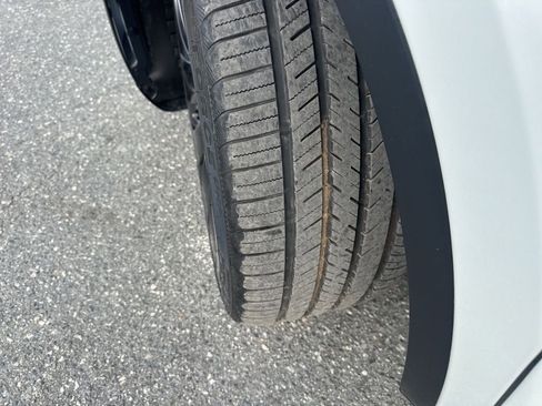 Used 2022 Tesla Model Y Performance image 35