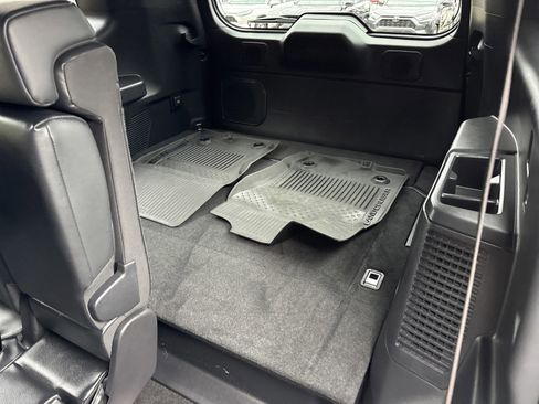 Used 2024 Toyota Land Cruiser image 17