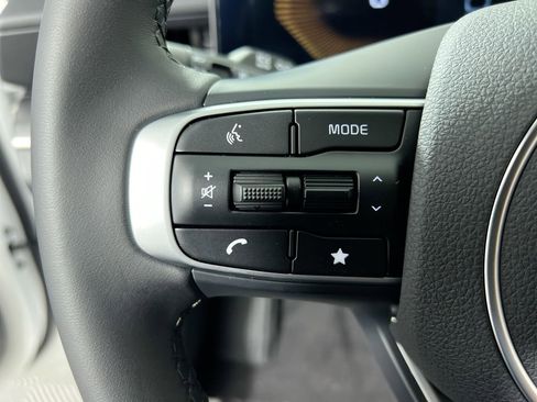 New 2026 Kia K5 EX image 18