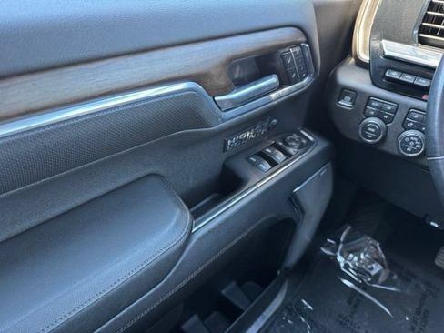 Certified 2024 Chevrolet Silverado 1500 High Country w/ Technology Package AWD/4WD image 32