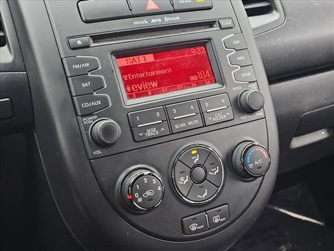 Used 2013 Kia Soul image 21