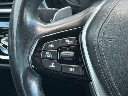 Used 2018 BMW 530i RWD image 17