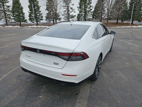 Used 2023 Honda Accord Touring image 6
