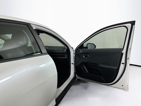 Used 2025 Kia K4 FWD image 31