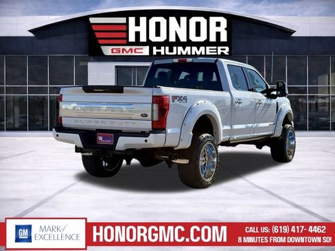 Used 2019 Ford F350 Platinum w/ Platinum Ultimate Package image 3