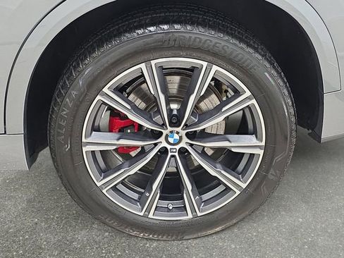 Certified 2024 BMW X5 xDrive40i w/ Executive Package image 30