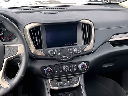 Used 2022 GMC Terrain Denali w/ Denali Premium Package image 6