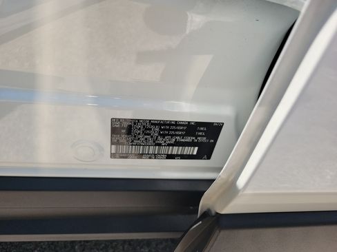 Used 2024 Toyota RAV4 XLE FWD image 30