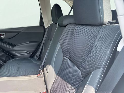Used 2024 Subaru Forester Premium AWD/4WD image 10
