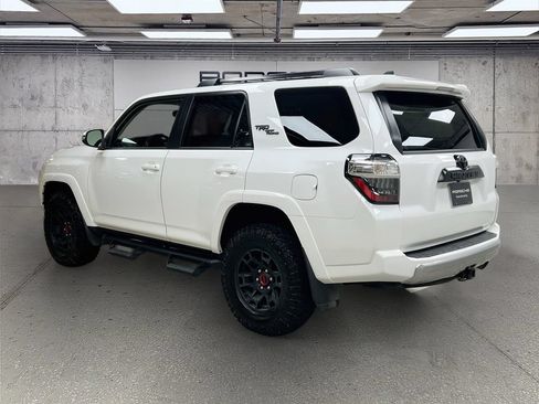 Used 2023 Toyota 4Runner TRD Off-Road Premium w/ Moonroof Package AWD/4WD image 3