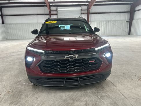 Used 2025 Chevrolet TrailBlazer RS w/ Driver Confidence Package image 8