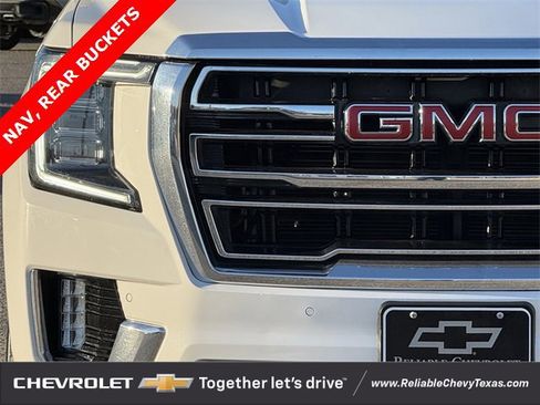 Used 2023 GMC Yukon XL SLT image 4