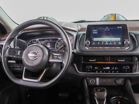 Used 2023 Nissan Rogue SV image 15