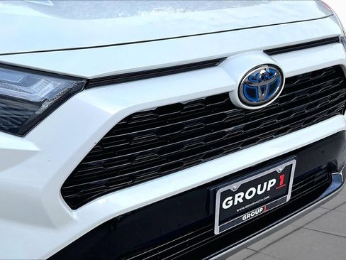 Used 2022 Toyota RAV4 SE AWD/4WD image 29