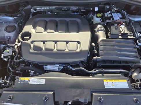 New 2026 Volkswagen Tiguan SE image 22