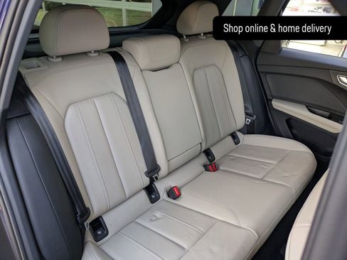 Used 2024 Audi Q4 e-tron Premium Plus image 28