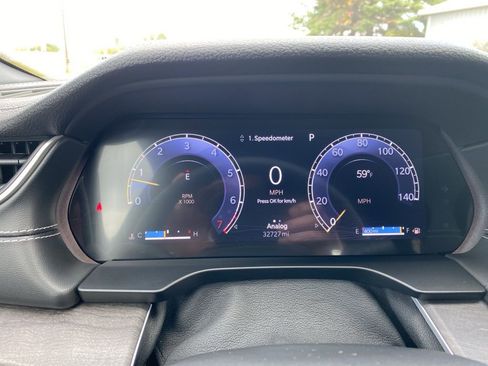 Used 2024 Jeep Grand Cherokee L Limited image 11