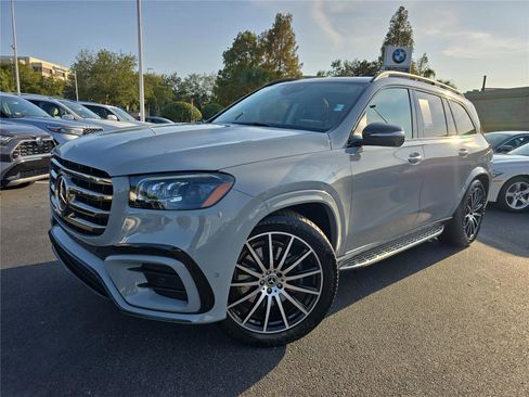 Used 2024 Mercedes-Benz GLS 580 4MATIC image 28