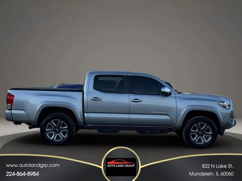 Used 2018 Toyota Tacoma Limited image 7
