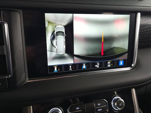 Used 2024 GMC Yukon Denali AWD/4WD image 29