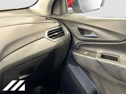 Used 2023 Chevrolet Equinox LT image 23