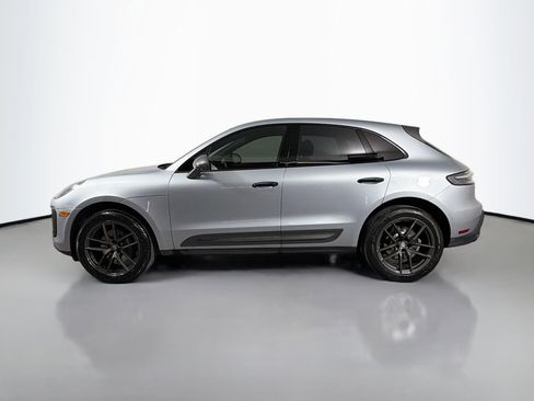 Certified 2023 Porsche Macan Turbo image 2