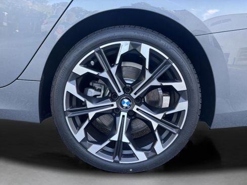 Used 2026 BMW 330i Sedan w/ Premium Package image 34