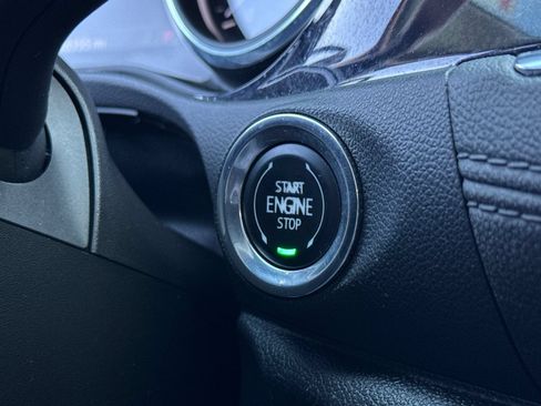 Used 2022 Buick Encore GX Select FWD image 22