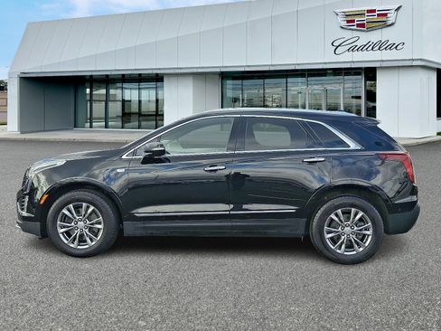Certified 2021 Cadillac XT5 Premium Luxury image 2