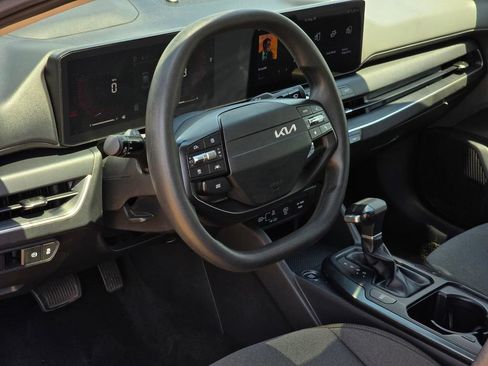 Used 2025 Kia K4 FWD image 30