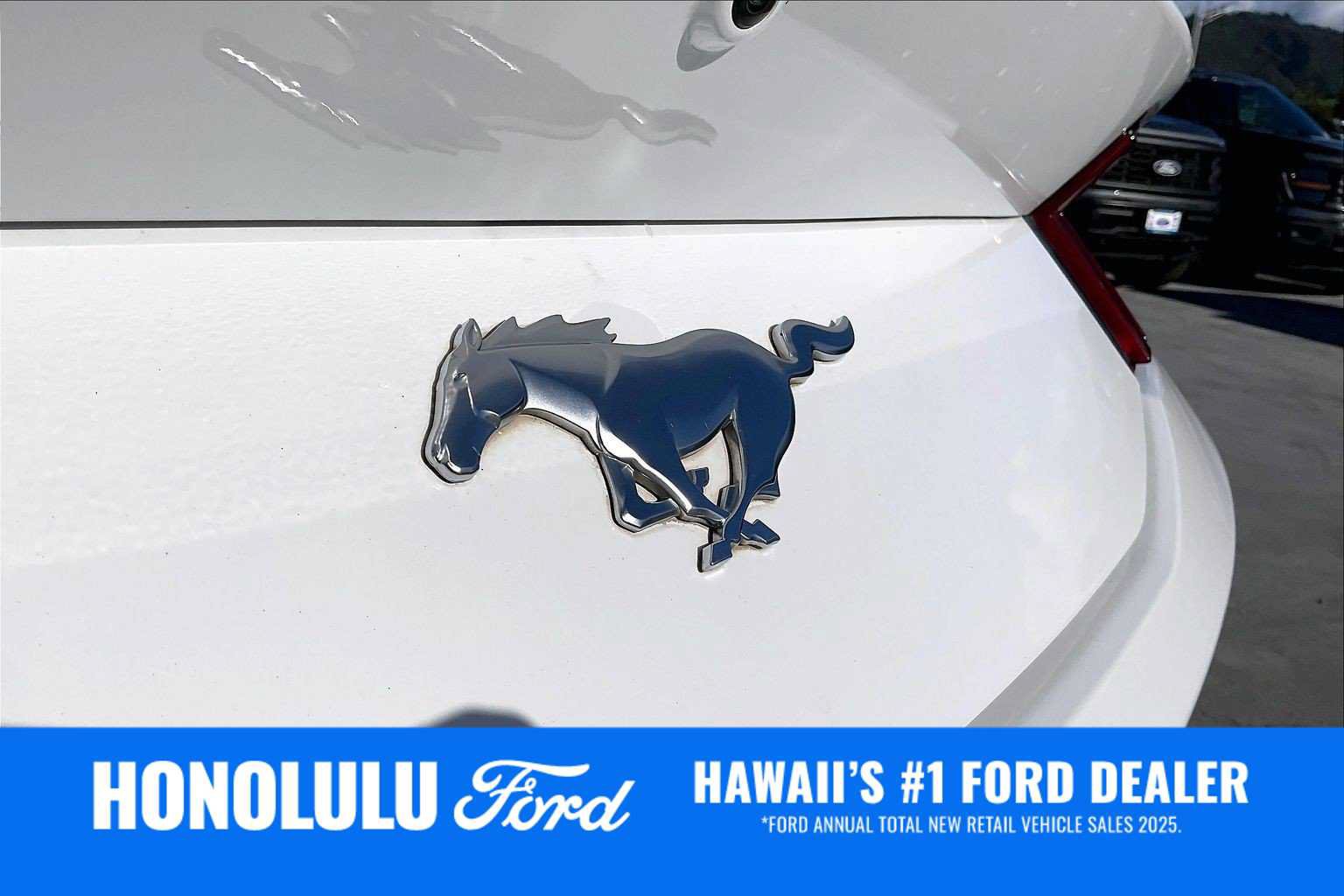 Used 2024 Ford Mustang Convertible RWD image 7