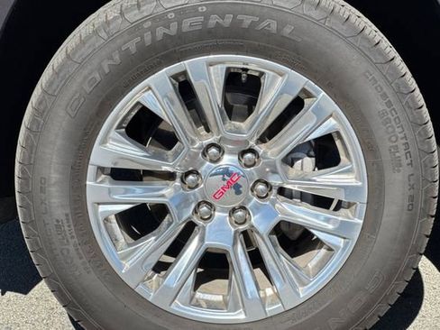 Used 2025 GMC Yukon Denali image 26