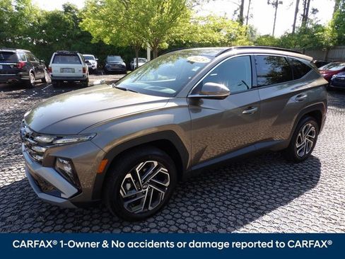 Used 2025 Hyundai Tucson Limited AWD/4WD image 4