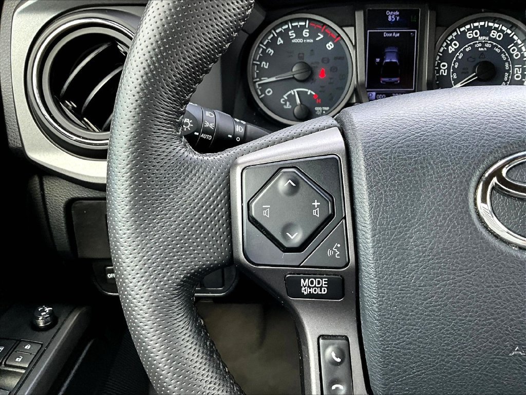 Used 2020 Toyota Tacoma 4x4 Double Cab image 14