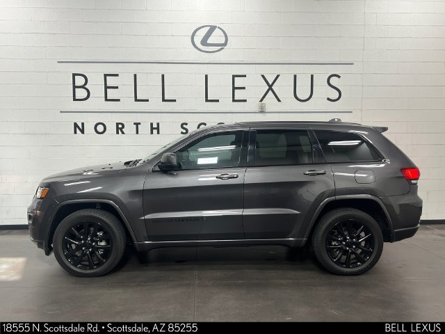 Used 2019 Jeep Grand Cherokee Altitude AWD/4WD image 8