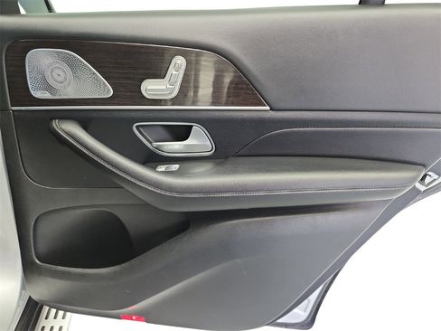 Used 2020 Mercedes-Benz GLS 450 4MATIC image 30