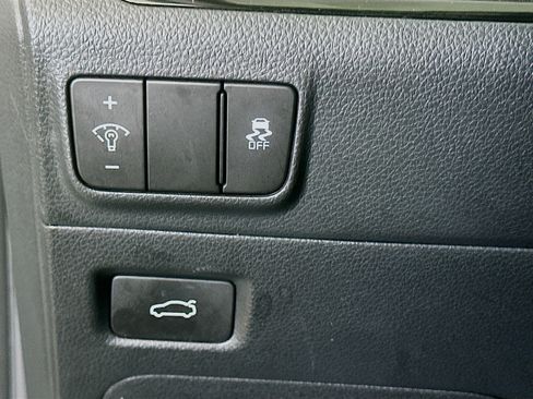 Used 2025 Kia K5 LXS image 17