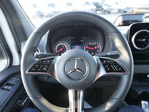 New 2025 Mercedes-Benz Sprinter 2500 image 12