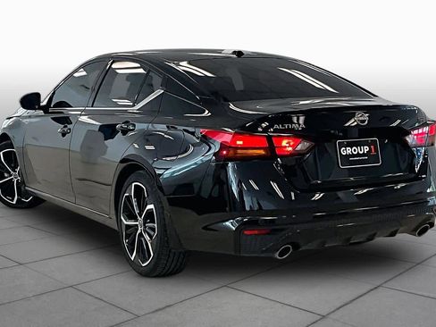 Used 2025 Nissan Altima 2.5 SR w/ SR Premium Package FWD image 11