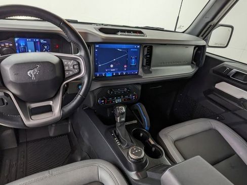 Certified 2024 Ford Bronco Black Diamond AWD/4WD image 3